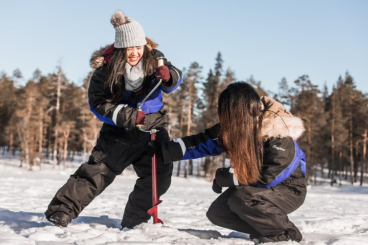 Rovaniemi Reindeer Farm Visit with Sleigh Ride